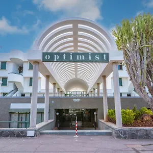 https://apartamentos-optimist-vaptour.tenerifehoteles.net